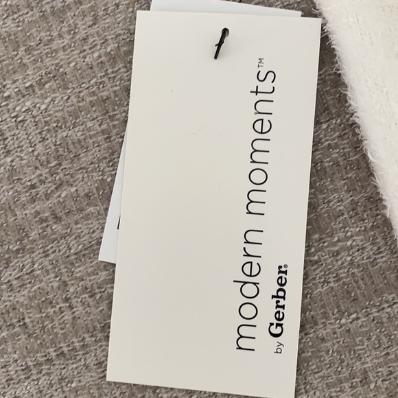 Modern Moments Soft knit Ivory sweater and pants set by Gerber Size 18 mo. NWT - Picture 9 of 10